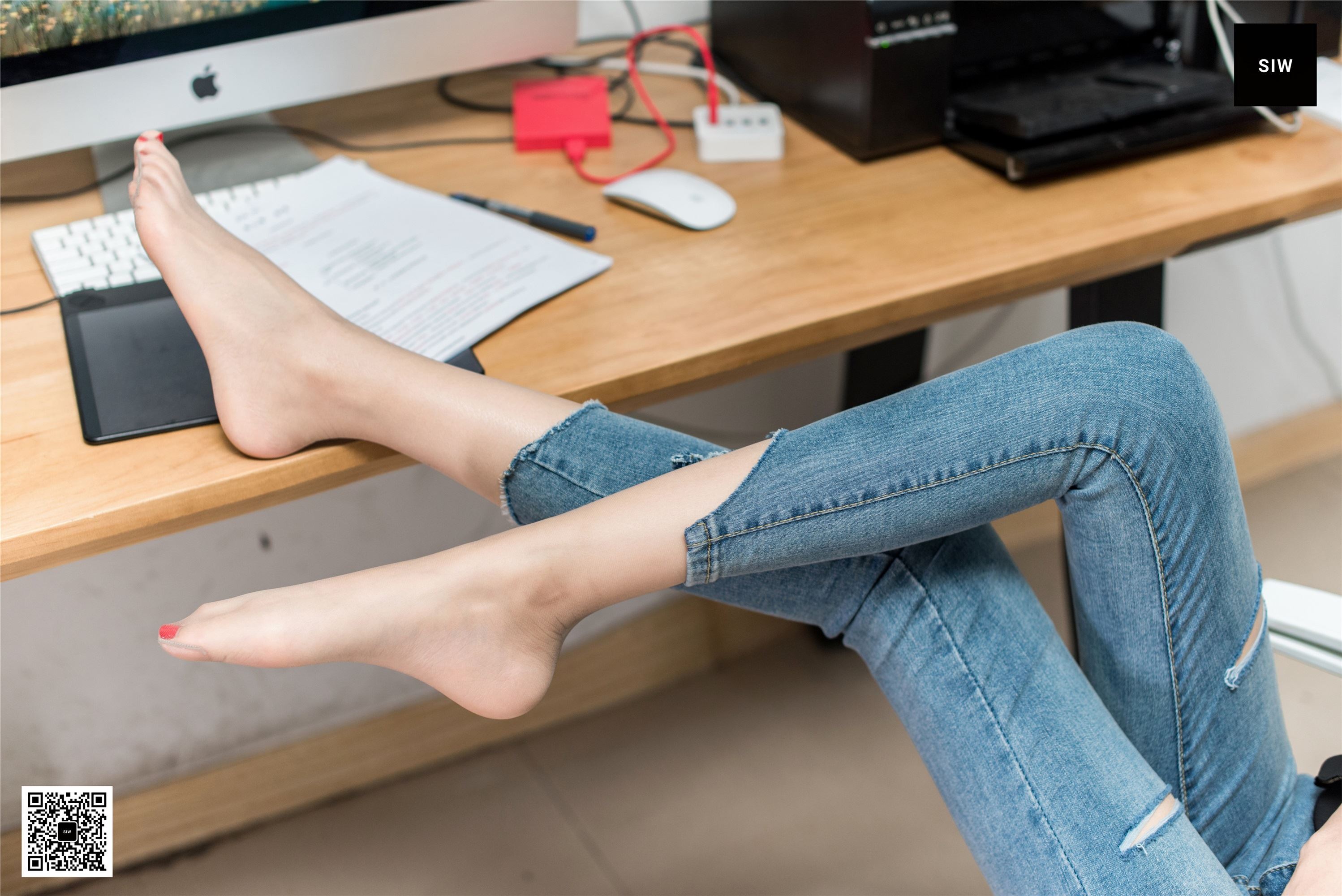 SIW斯文传媒 VOL.017 办公裤里丝-悦悦